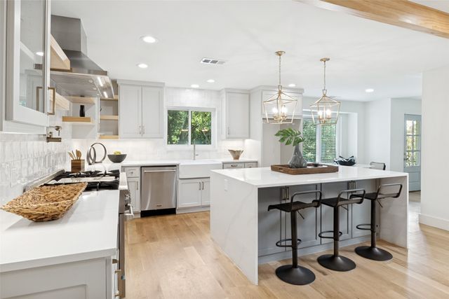 6905 Wabash Circle, Dallas, TX 75214