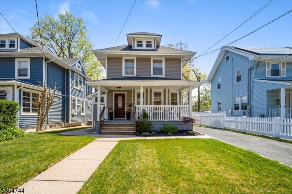 137 Monmouth Rd, Elizabeth City, NJ 07208