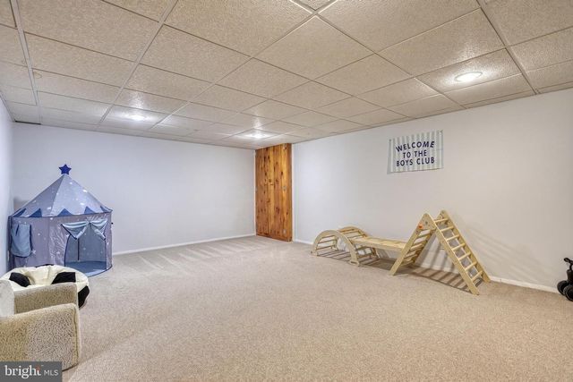 52 CENTER DR, Camp Hill, PA 17011