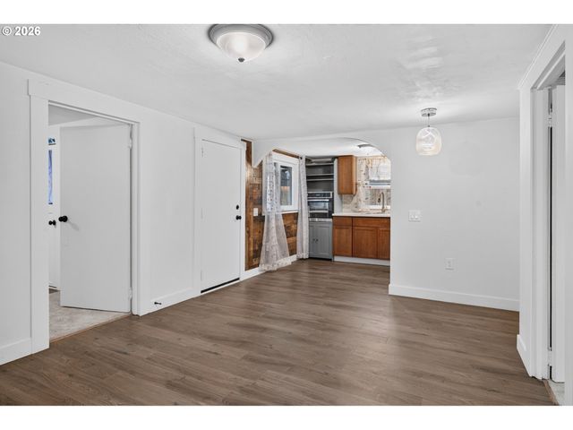 11126 Se BOISE St, Portland, OR 97266
