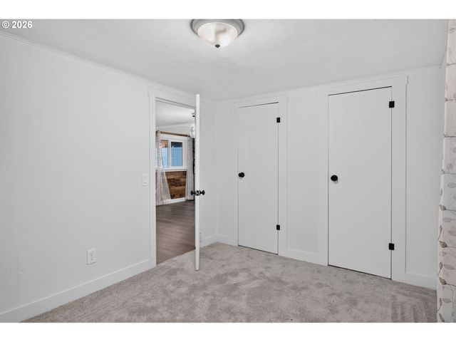 11126 Se BOISE St, Portland, OR 97266