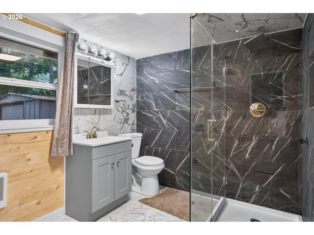 11126 Se BOISE St, Portland, OR 97266