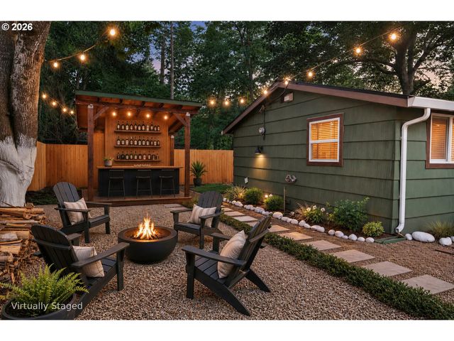 11126 Se BOISE St, Portland, OR 97266