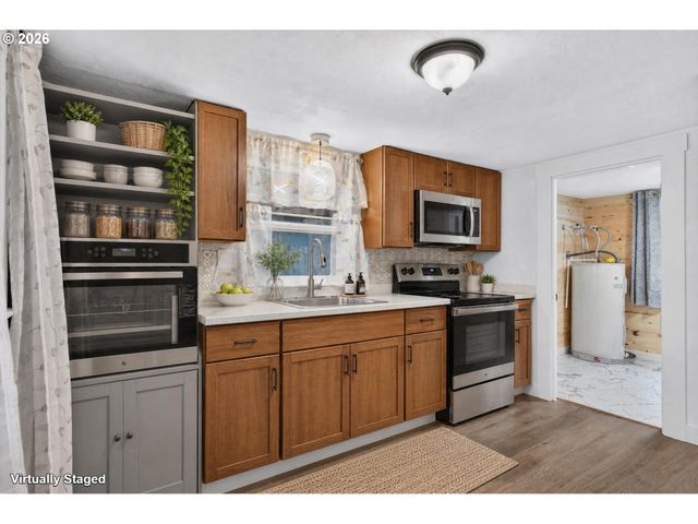 11126 Se BOISE St, Portland, OR 97266
