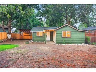 11126 Se BOISE St, Portland, OR 97266