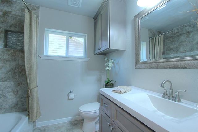 5611 Arboles Drive, Houston, TX 77035