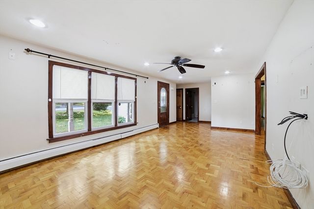 132 Charlton Road, Spencer, MA 01562