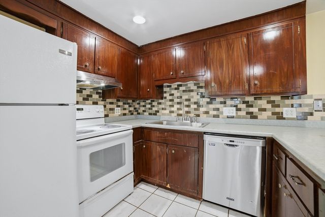 132 Charlton Road, Spencer, MA 01562