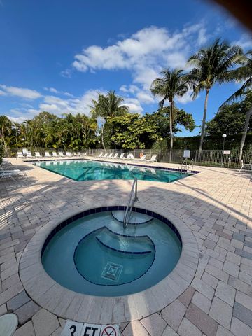 2002 Belmont Place, Boynton Beach, FL 33436