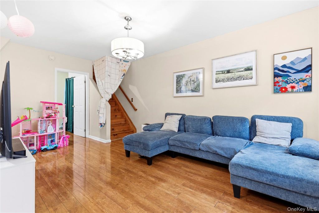 48 Crescent Street, Brooklyn, NY 11208 — photo 2