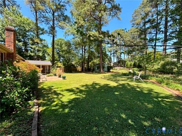 106 Windmere Dr, Colonial Heights, VA 23834