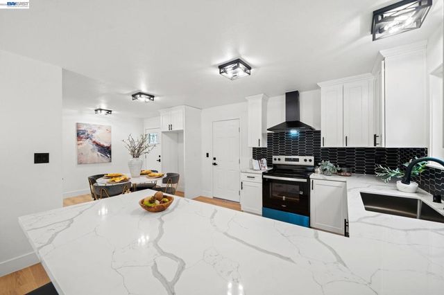 1602 1602 Endriss Dr, Martinez, CA 94553