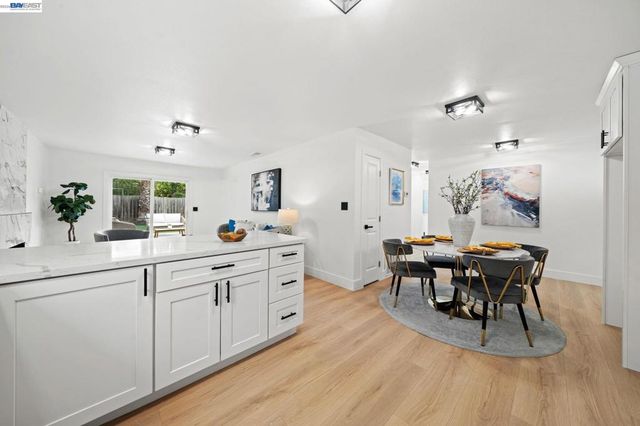 1602 1602 Endriss Dr, Martinez, CA 94553