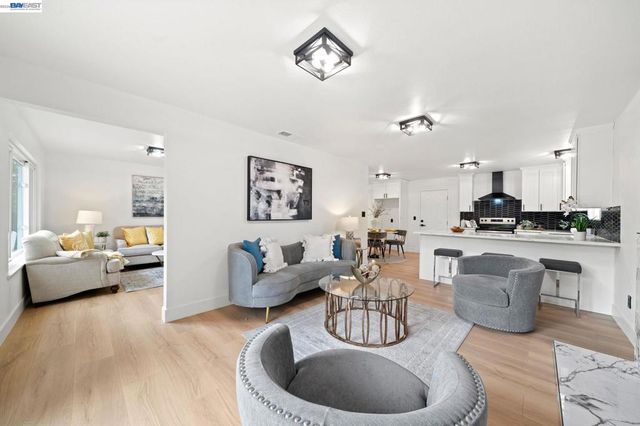 1602 1602 Endriss Dr, Martinez, CA 94553