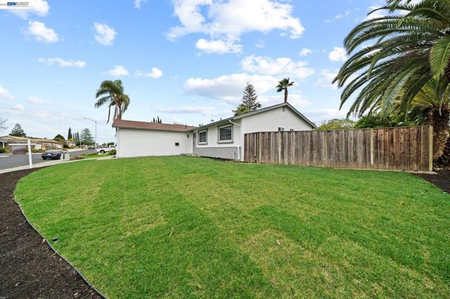 1602 1602 Endriss Dr, Martinez, CA 94553