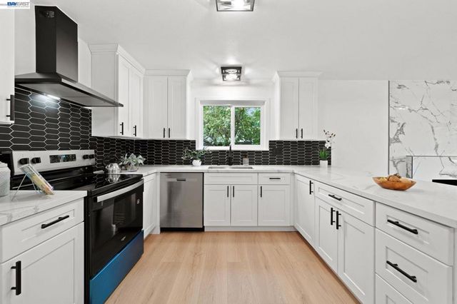 1602 1602 Endriss Dr, Martinez, CA 94553