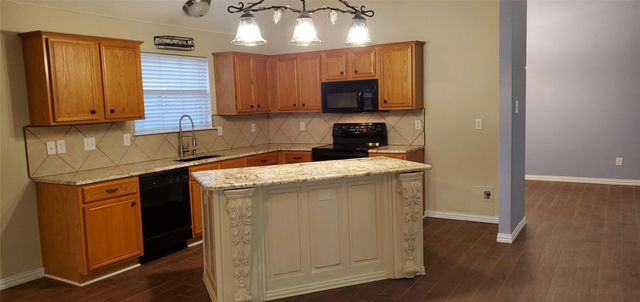 204 Trenton Drive, Wylie, TX 75098