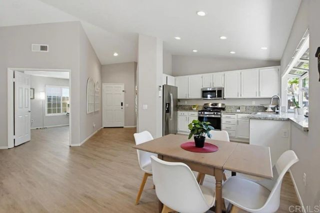 1738 Corte Viejo, Oceanside, CA 92056