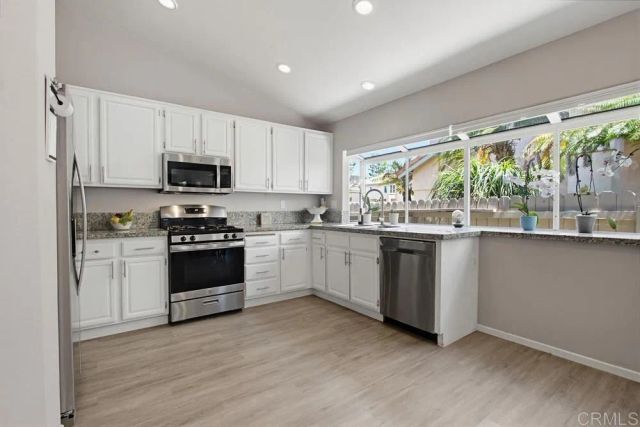 1738 Corte Viejo, Oceanside, CA 92056