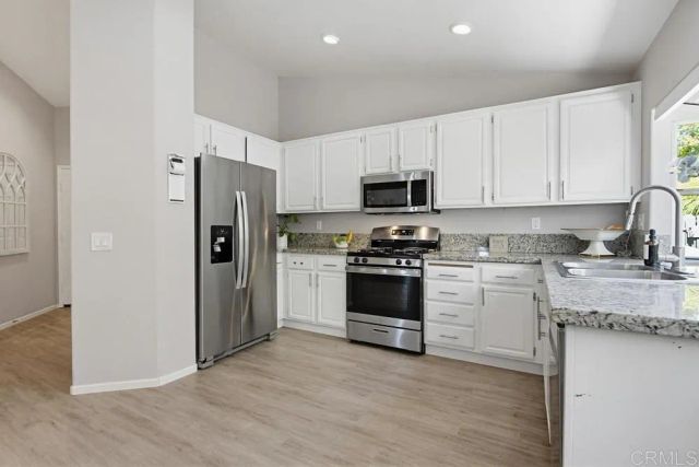 1738 Corte Viejo, Oceanside, CA 92056