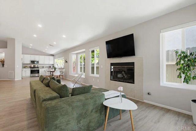 1738 Corte Viejo, Oceanside, CA 92056