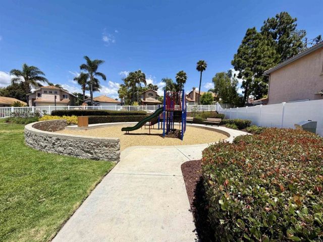 1738 Corte Viejo, Oceanside, CA 92056