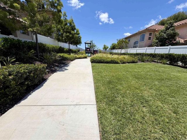 1738 Corte Viejo, Oceanside, CA 92056