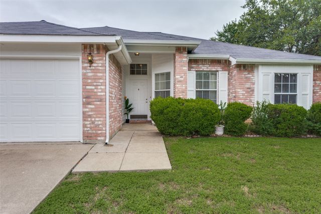 5203 Rio Bravo Drive, Arlington, TX 76017