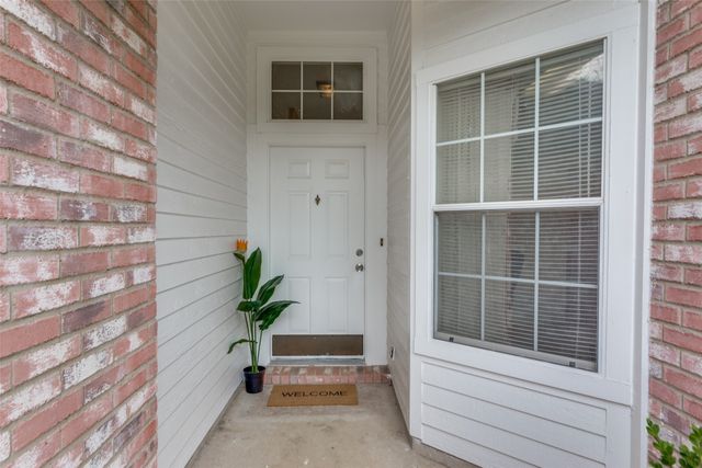 5203 Rio Bravo Drive, Arlington, TX 76017