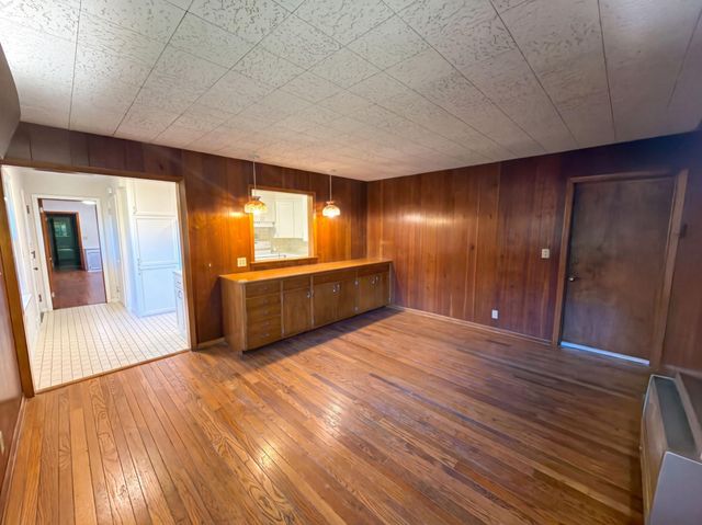 2000 Herschel Street, Roseville, MN 55113