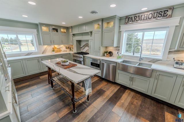 898 60th Ave Avenue, Beaver Creek, MN 56116