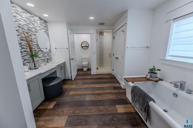 898 60th Ave Avenue, Beaver Creek, MN 56116