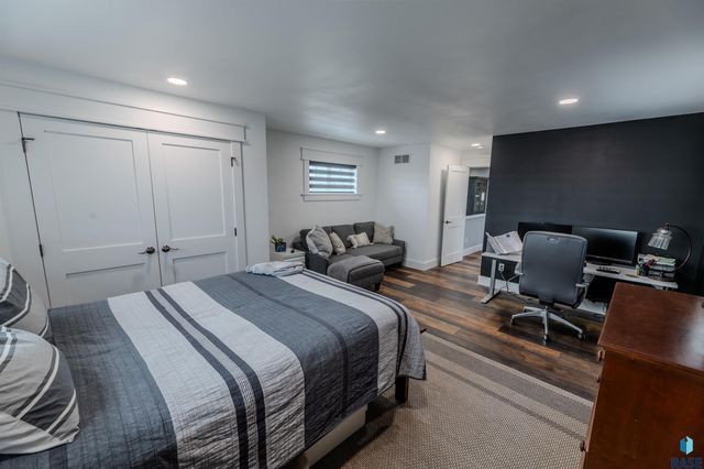 898 60th Ave Avenue, Beaver Creek, MN 56116