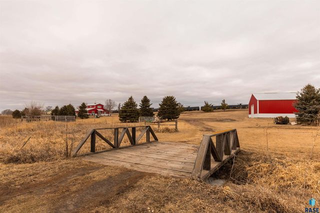 898 60th Ave Avenue, Beaver Creek, MN 56116