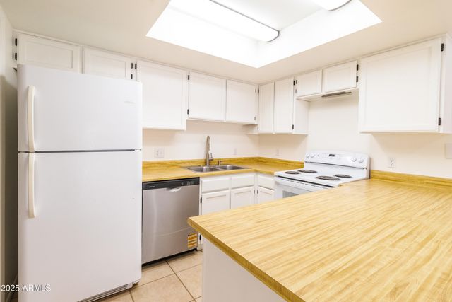 2123 E KIRKLAND Lane 4, Tempe, AZ 85281