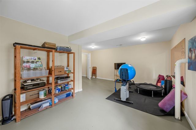 1926 Meadow Ridge Lane, Iowa City, IA 52245