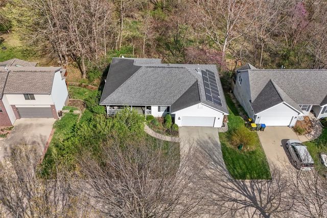 1926 Meadow Ridge Lane, Iowa City, IA 52245