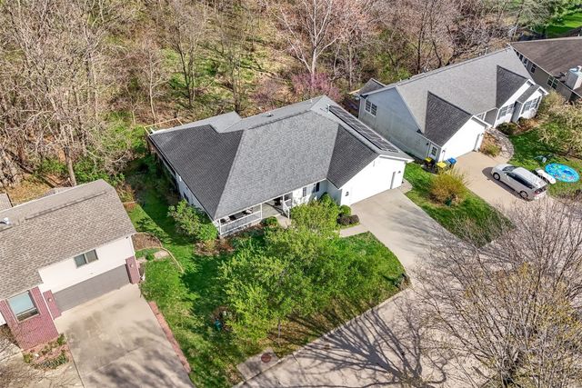 1926 Meadow Ridge Lane, Iowa City, IA 52245
