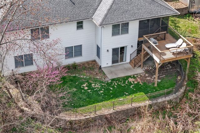 1926 Meadow Ridge Lane, Iowa City, IA 52245