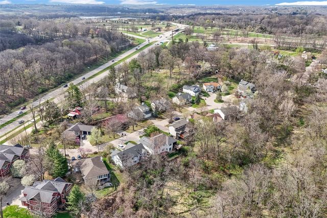 1926 Meadow Ridge Lane, Iowa City, IA 52245