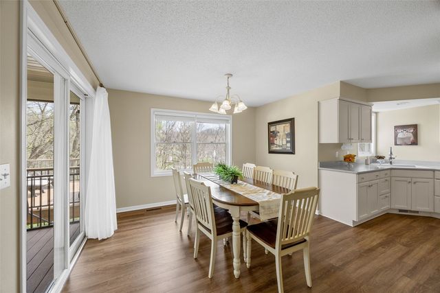 1926 Meadow Ridge Lane, Iowa City, IA 52245
