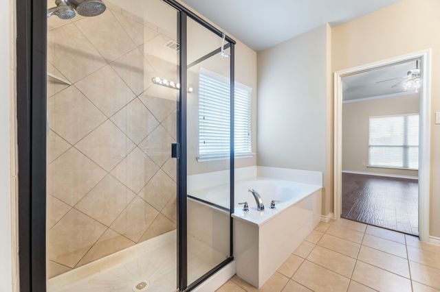 912 Boerne Street, Mckinney, TX 75072