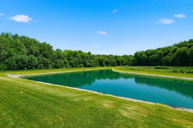 2130 Caesar Trail, Fort Wayne, IN 46818