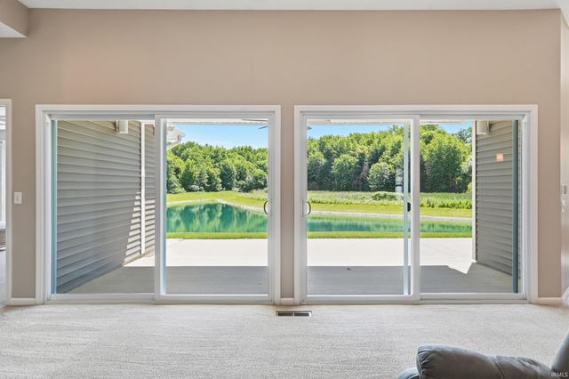 2130 Caesar Trail, Fort Wayne, IN 46818