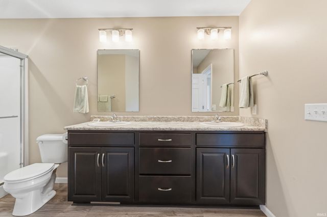 2130 Caesar Trail, Fort Wayne, IN 46818