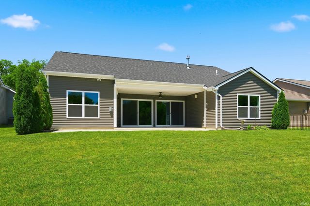 2130 Caesar Trail, Fort Wayne, IN 46818