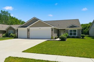 2130 Caesar Trail, Fort Wayne, IN 46818