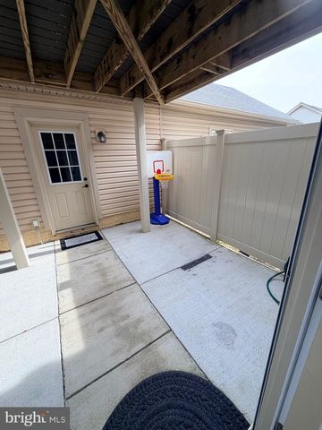 5652 BARNSTORMERS LN, Waldorf, MD 20602