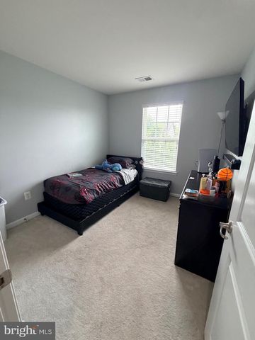 5652 BARNSTORMERS LN, Waldorf, MD 20602