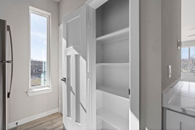 948 Corinth Street 13, Dallas, TX 75215